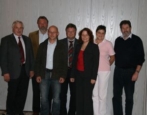 Von links: Gerhard Babl, Arno Wolf, S. Hutzenthaler, Franz Göbl, Ruth Müller, Christel Engelhard und Bernhard Zauner.