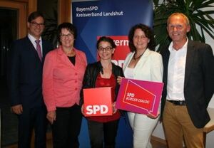 MdB Florian Pronold, MdB Brigitte Zypries, Anja König, Ruth Müller und Armin Reiseck